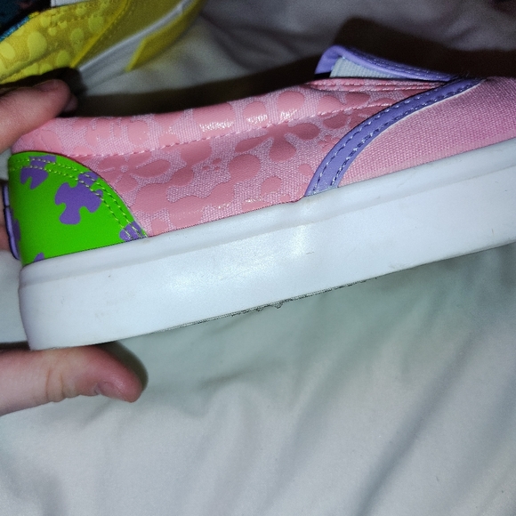 SpongeBob SquarePants Size 6 Slip On Shoes - Picture 5 of 7